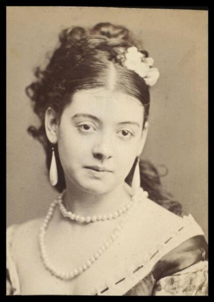 London Stereoscopic and Photographic Company, Guy Little Theatrical Photograph