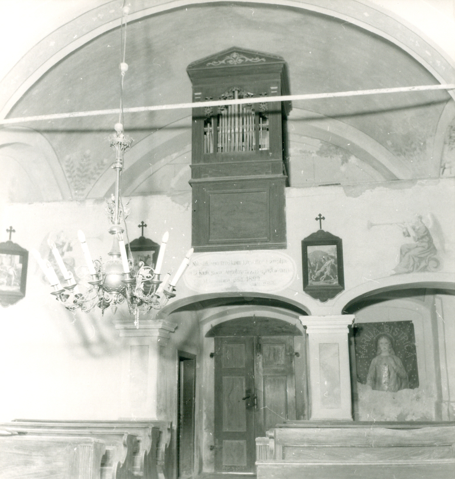 Nino Vranić, Kutnjak (Koprivnica) - Kapela Sv. Jelene - Smještaj u prostoru