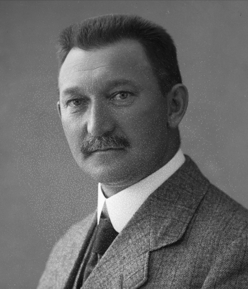 Gustav Borgen, NFB.44093