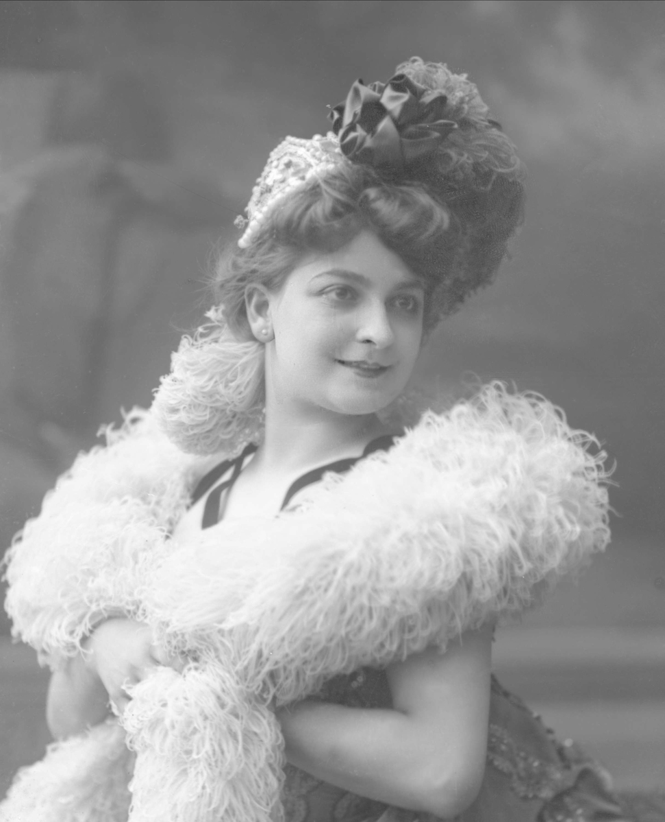 Gustav Borgen, Portrett, danserinnen mademoiselle Ydette-Jolie. 25.5.1906