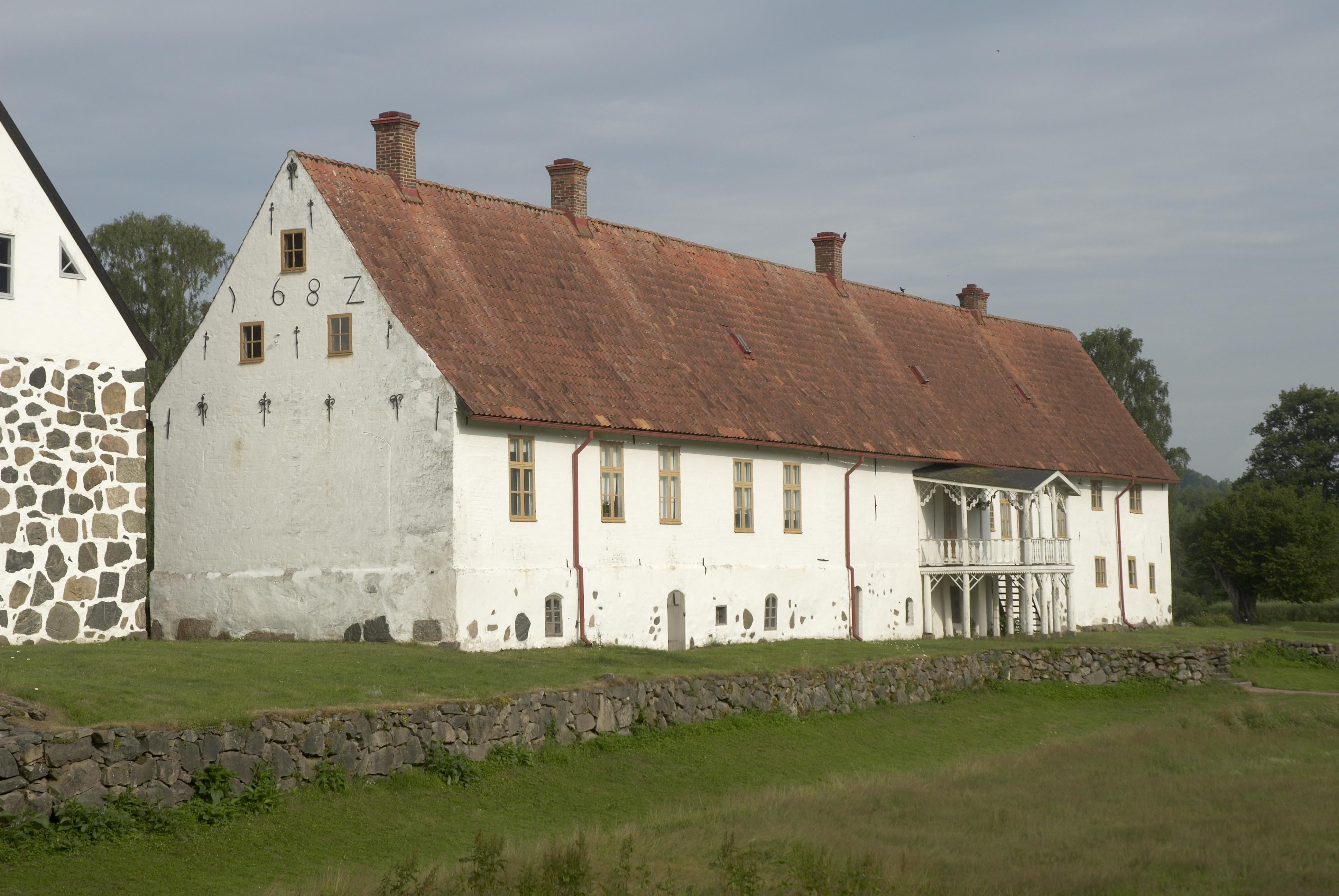 Bengt A Lundberg, Hovdala slott
