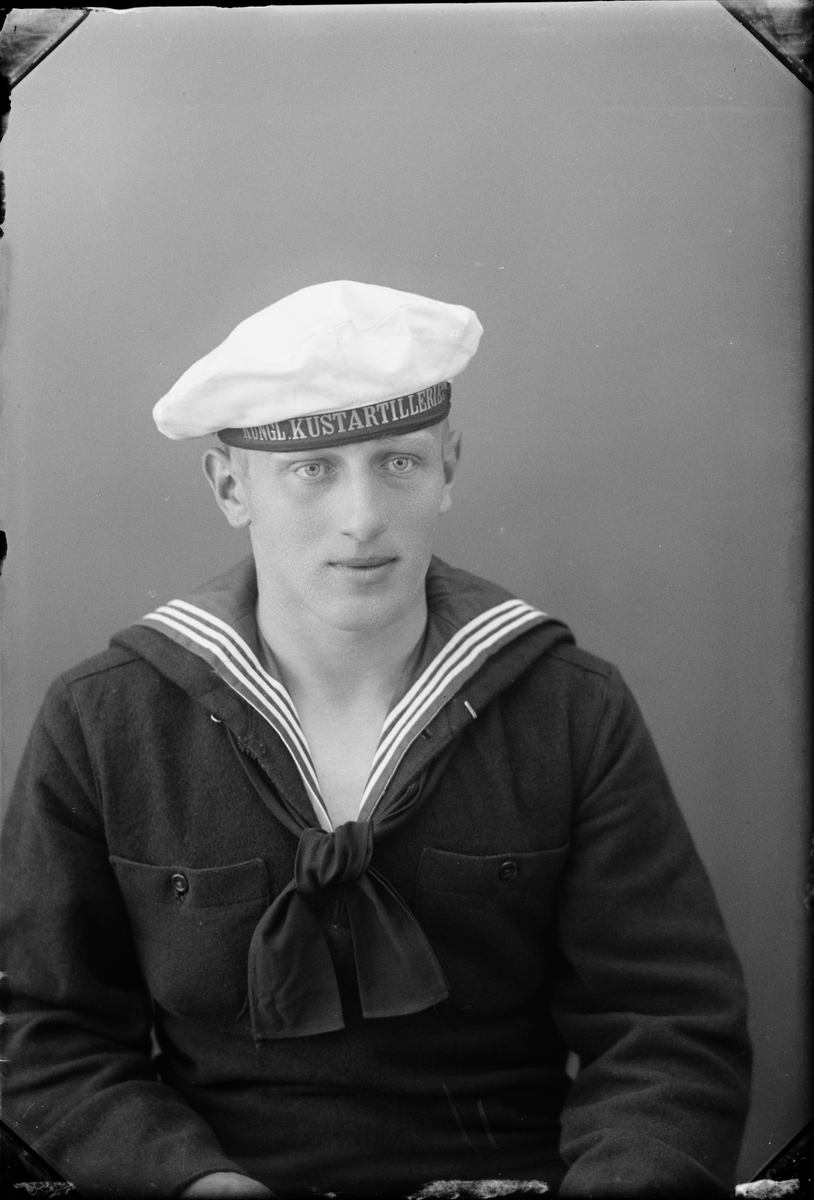 Skötsner-Edhlund, The Engagement Henning Bergström from Långalma, Börstil socken, Uppland 1931