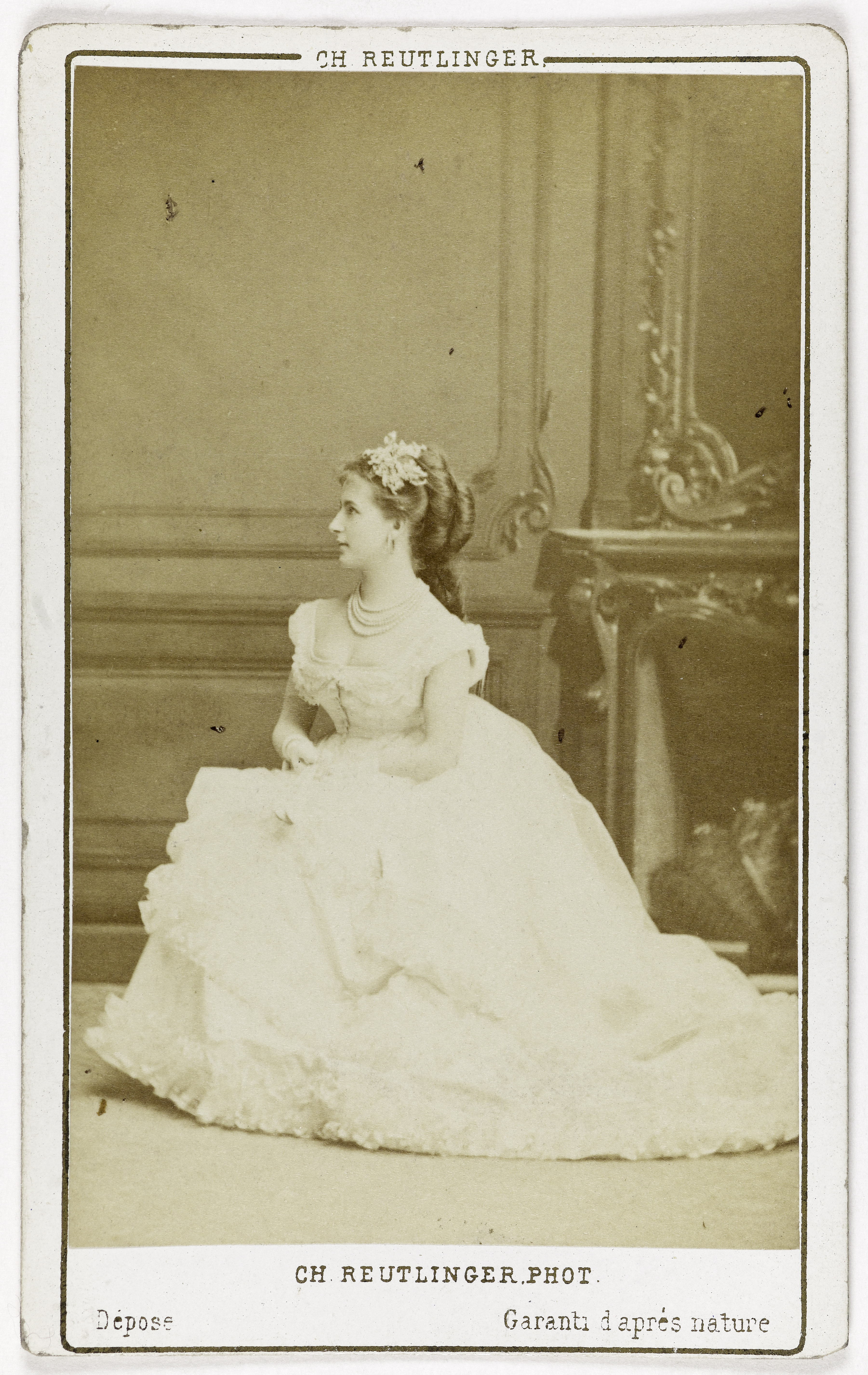 Charles Reutlinger, Portrait de Mélita, actrice au Théâtre du Palais Royal en 1875 et au Théâtre du Vaudeville en 1874.