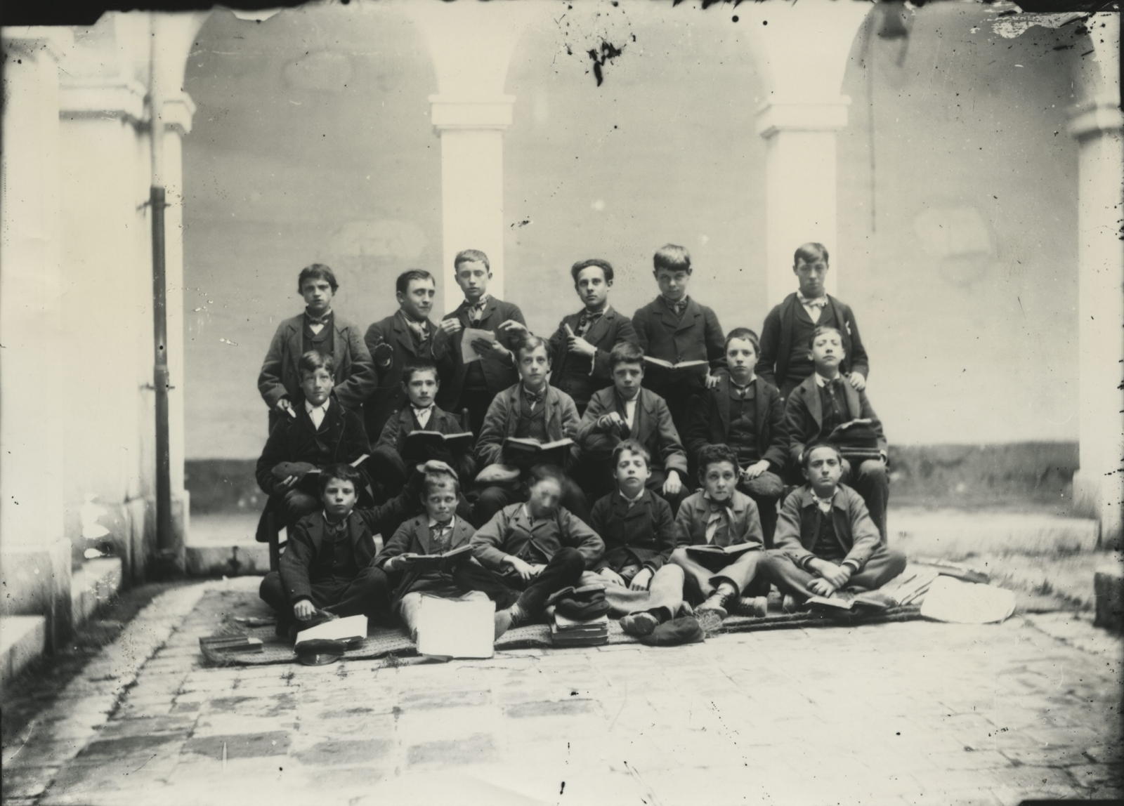Desconegut, [Old Institute Students]