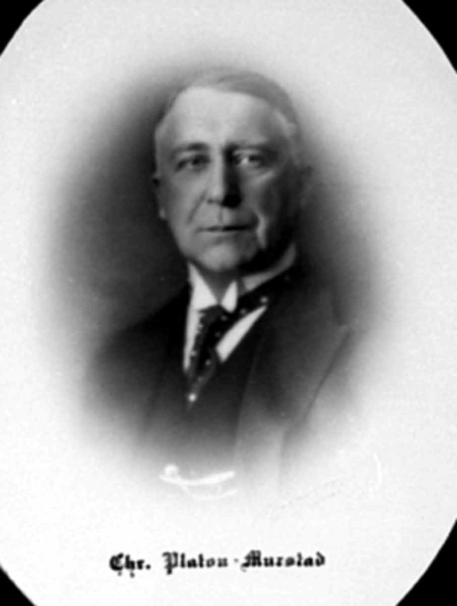 Anno Domkirkeodden, KJØPMANN CHR. PLATOU-MURSTAD 22. 05. 1880 - 25. 07. 1946, FORMANN I HAMAR HANDELSTANDSFORENING 1930-1931