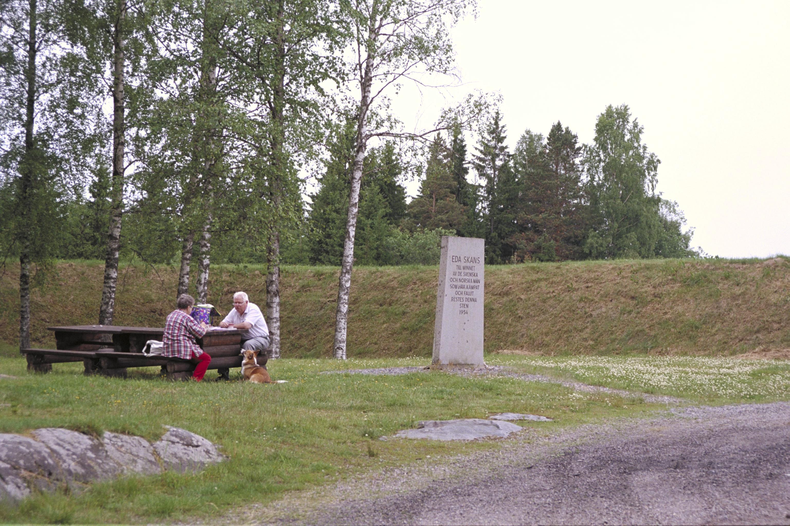 Bengt A Lundberg, Eda skansar