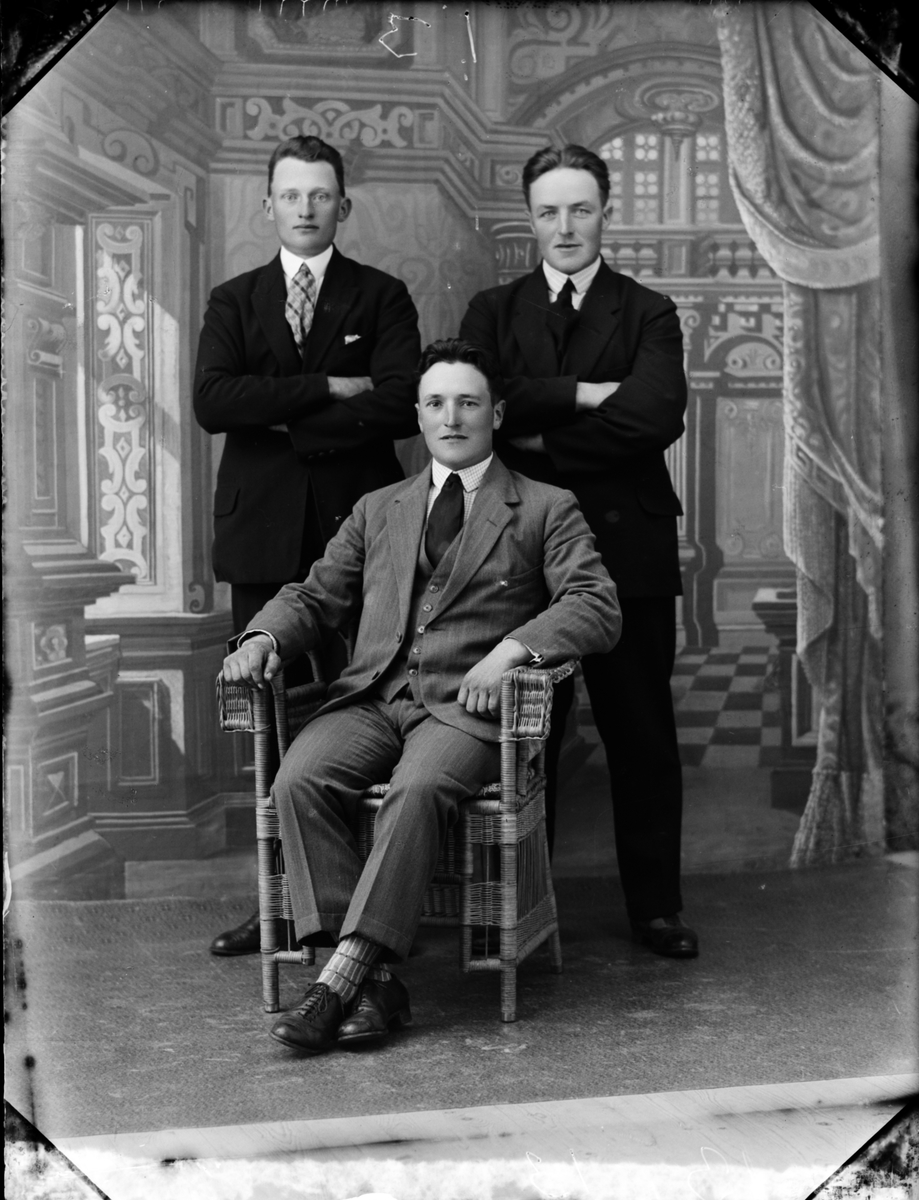Skötsner-Edhlund, Tre män, Östhammar, Uppland