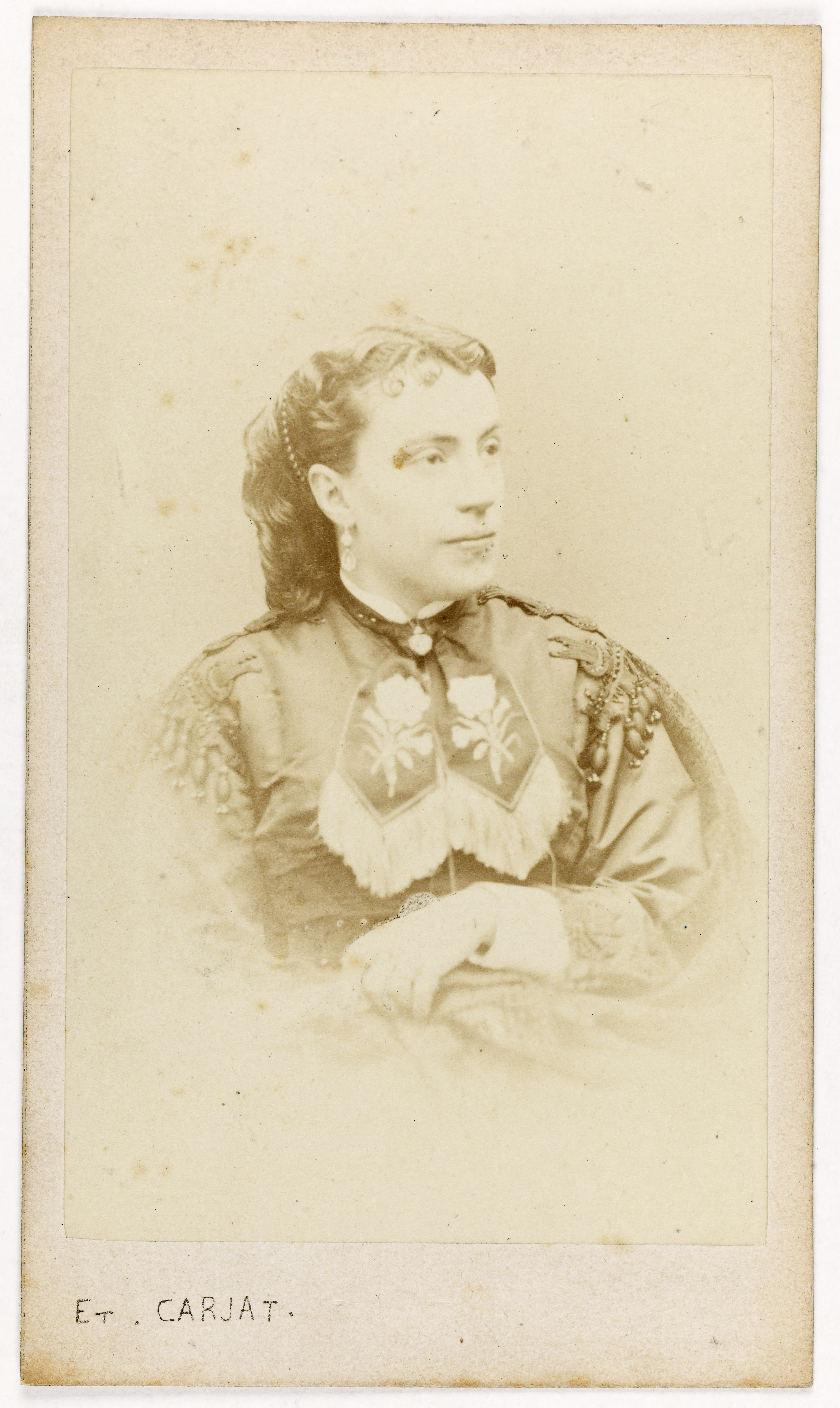 Carjat & Cie, Portrait de Thérésa, (Emma Thérèse dite Valadon, épouse de Mr Guilloreau, 1837-1913), chanteuse comique.