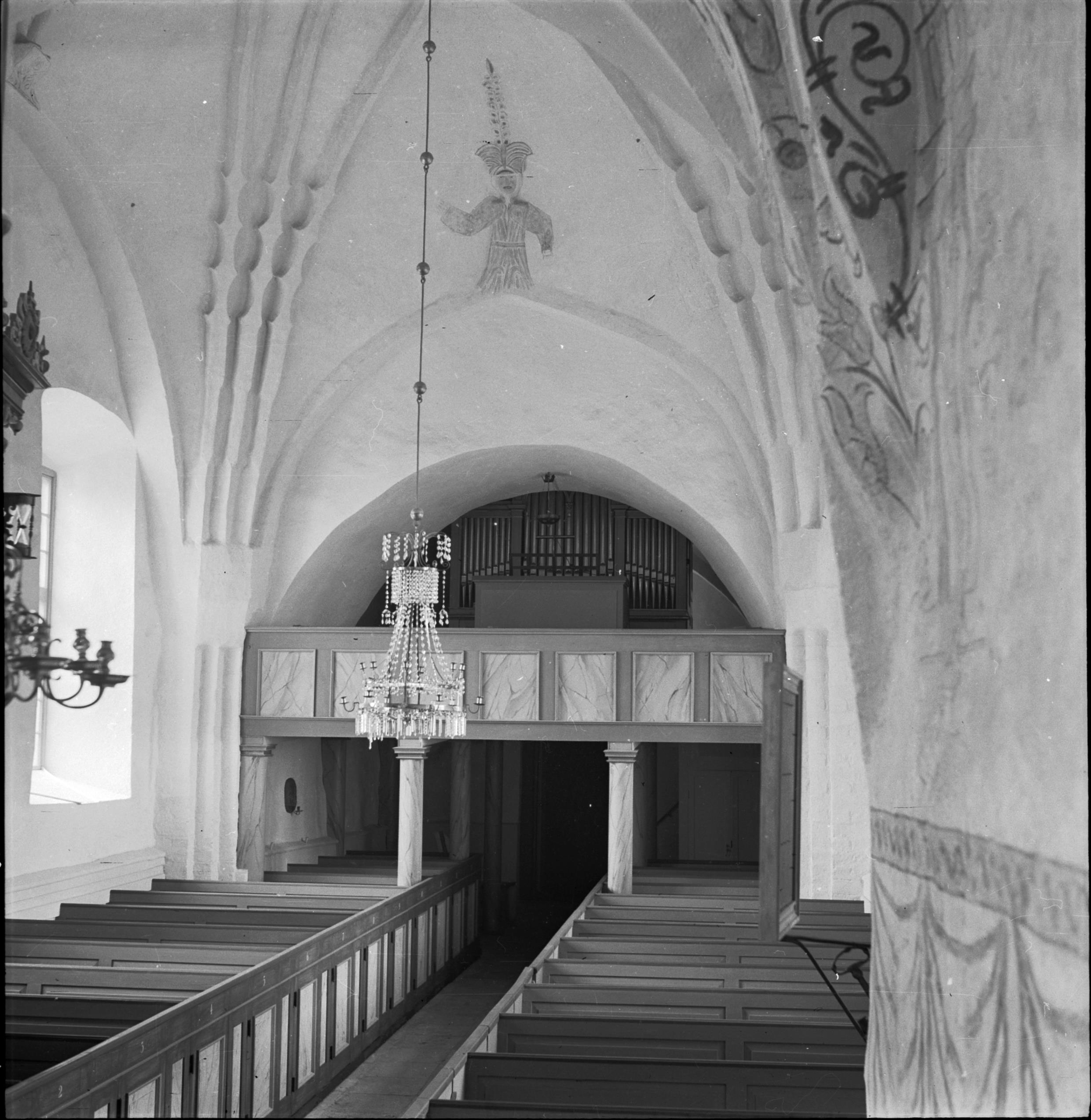 Ivar Schnell, Halla kyrka