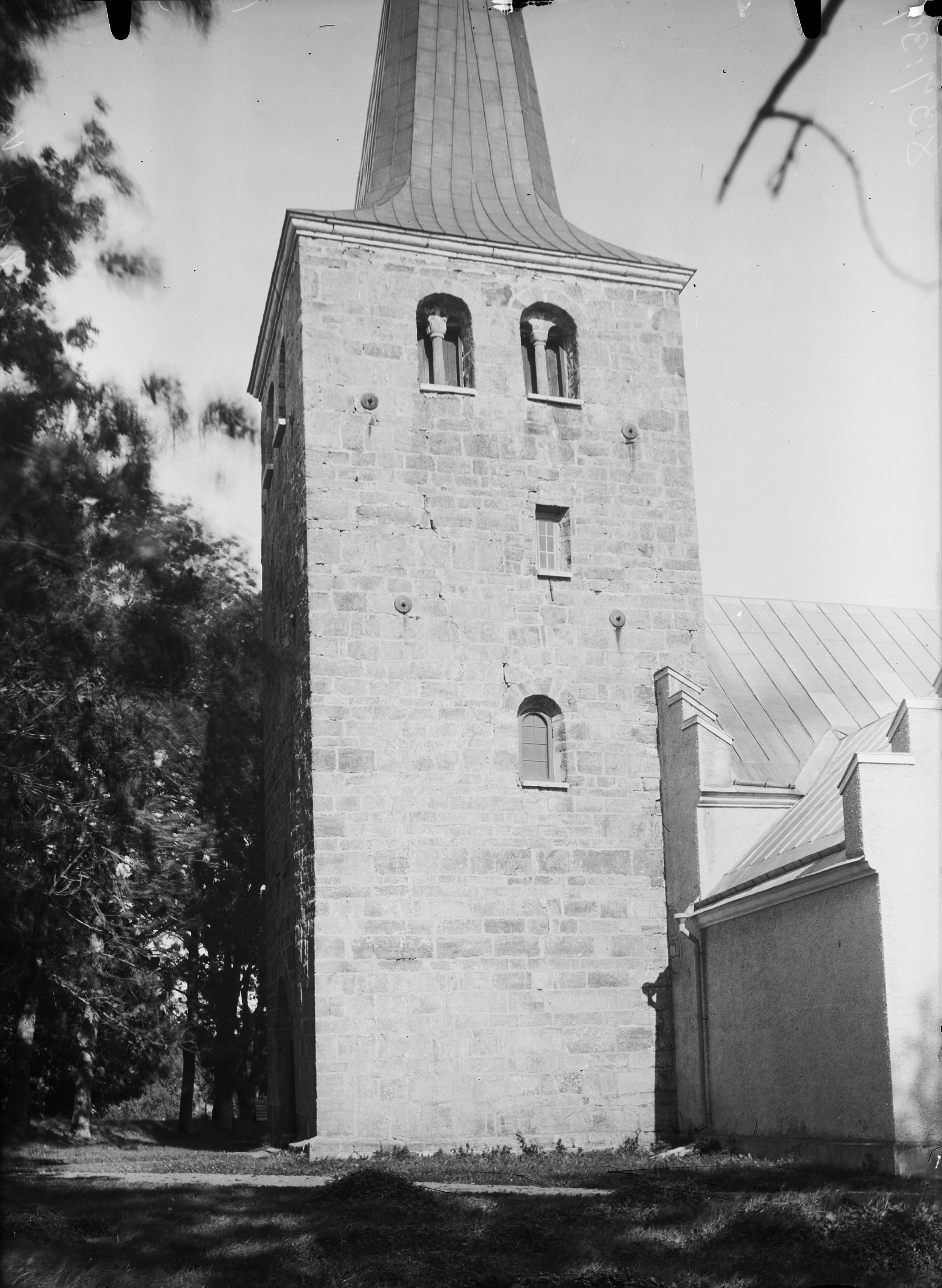 Anders Roland, Valstads kyrka