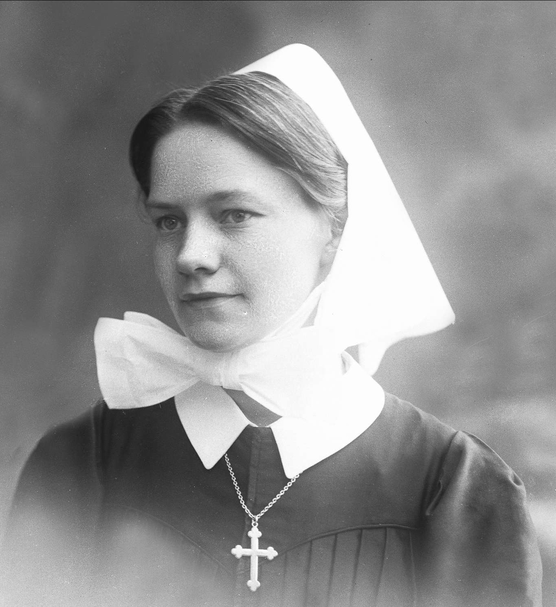 Gustav Borgen, Portrett, sykepleier, søster Sigrid Bøhn.