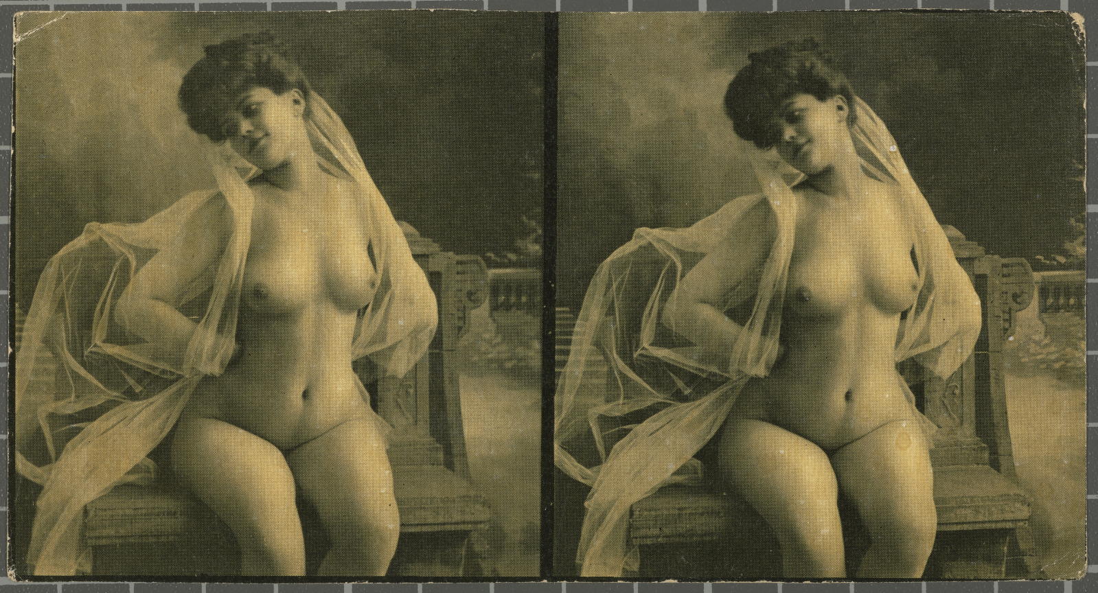 Desconegut, [Female children]