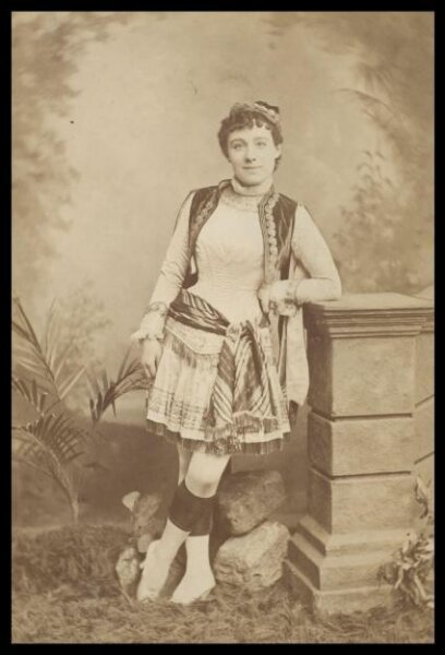London Stereoscopic and Photographic Company, Guy Little Theatrical Photograph