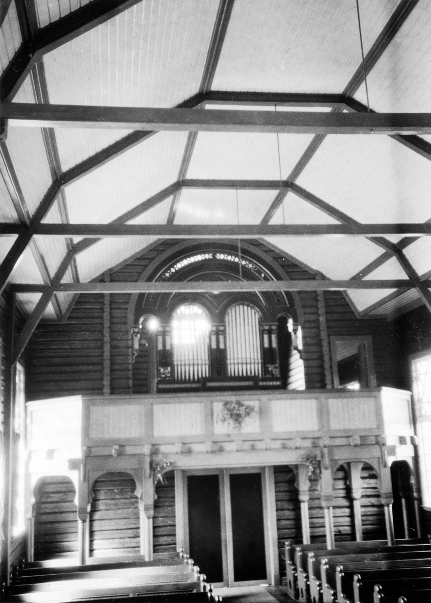 Anno Domkirkeodden, ØVRE VANG KAPELL, KIRKE, INTERIØR