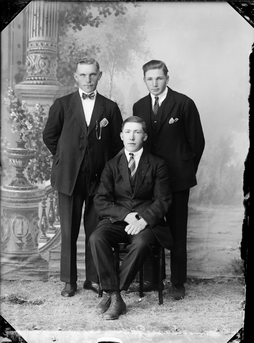 Skötsner-Edhlund, Three Men, Östhammar, Uppland