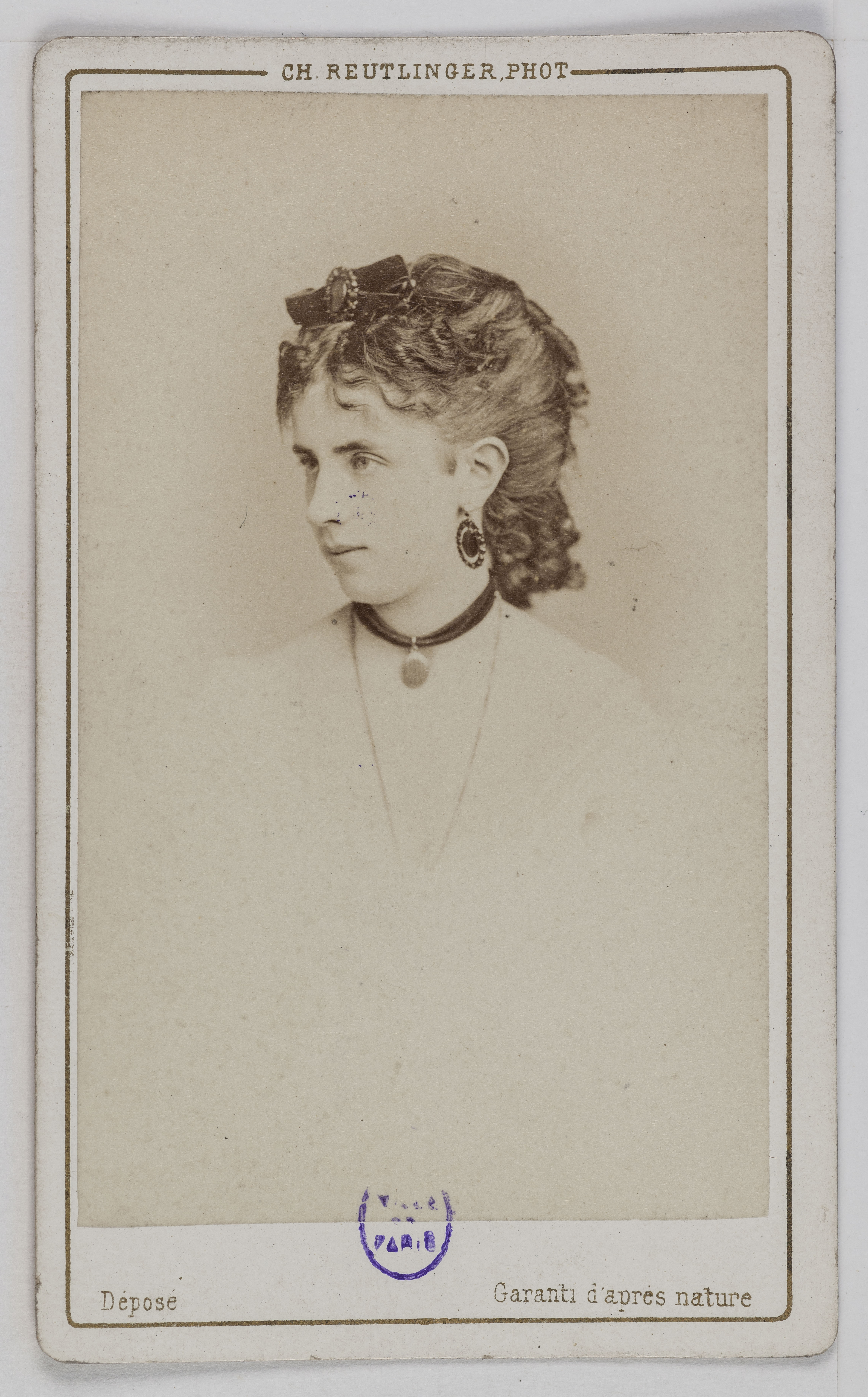 Charles Reutlinger, Portrait de Lucie Verneuil (-1890), actrice au Théâtre du Palais Royal en 1865.