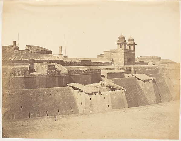 Unknown, [Fort of "Philoor" on the Sutlej River, Built by Runjeet Singh]