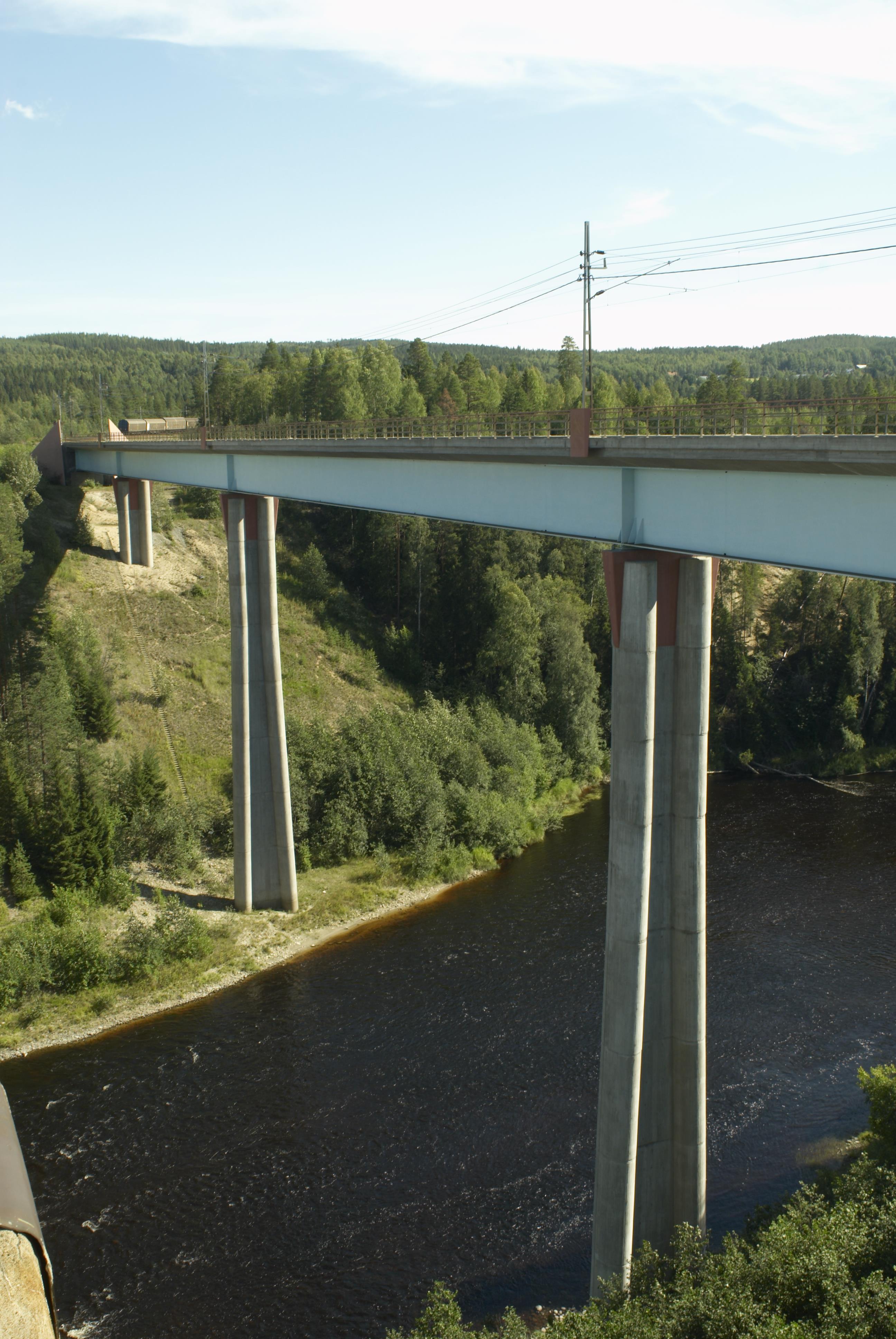 Bengt A Lundberg, Tallbergsbron