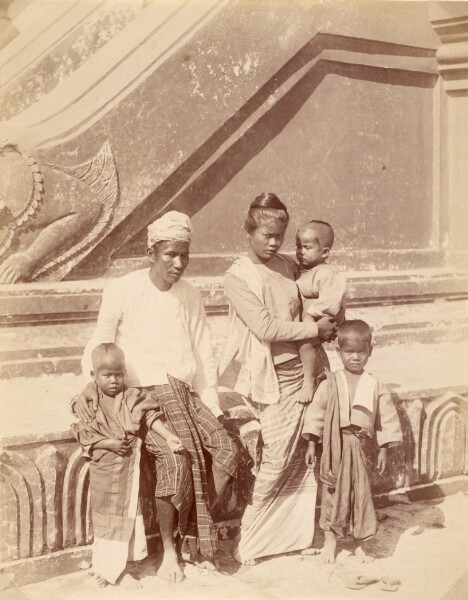 Felice Beato, Burmese Family