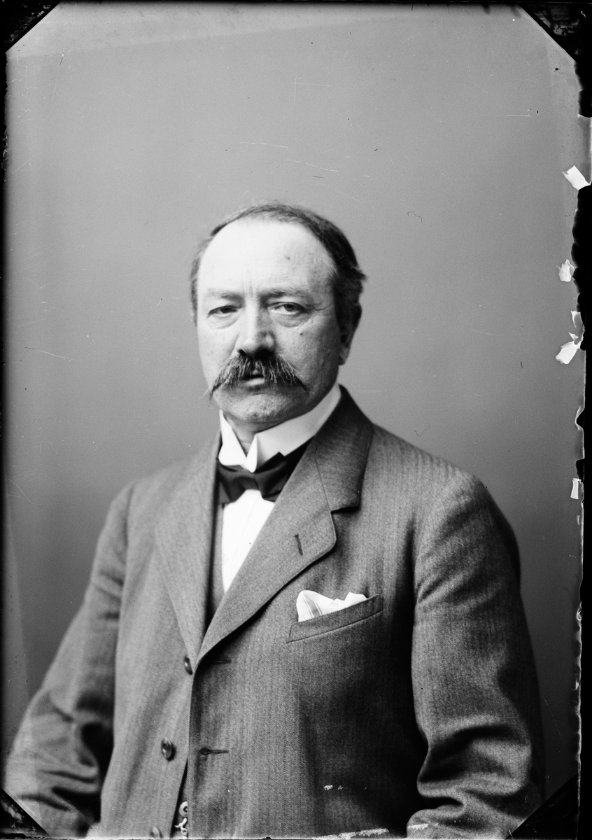 Skötsner-Edhlund, Ateljéporträtt - Rothelius från Hökhuvud, Uppland