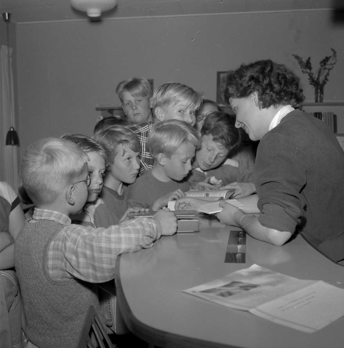 Örebro Kuriren, Biblioteksfilial på Norr. 7 september 1955.