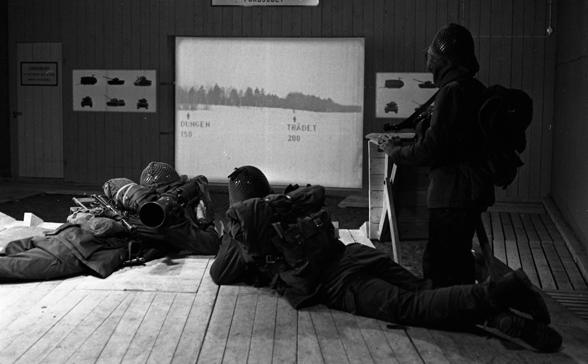 Örebro Kuriren, Inomhuskrig 13 november 1967 I3