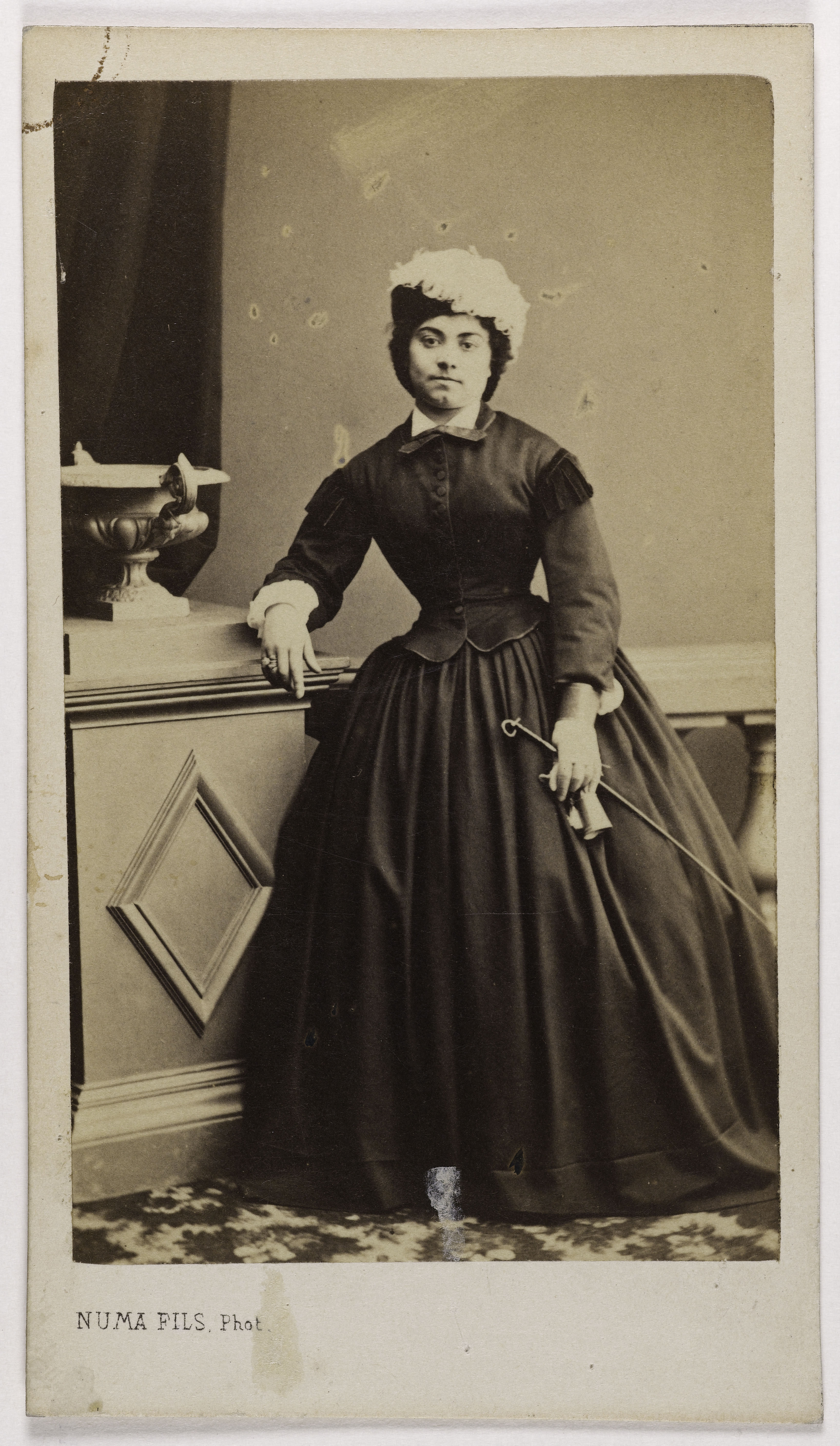 Numa Fils, Portrait de Hélène Claudine Bilhaut (actrice)