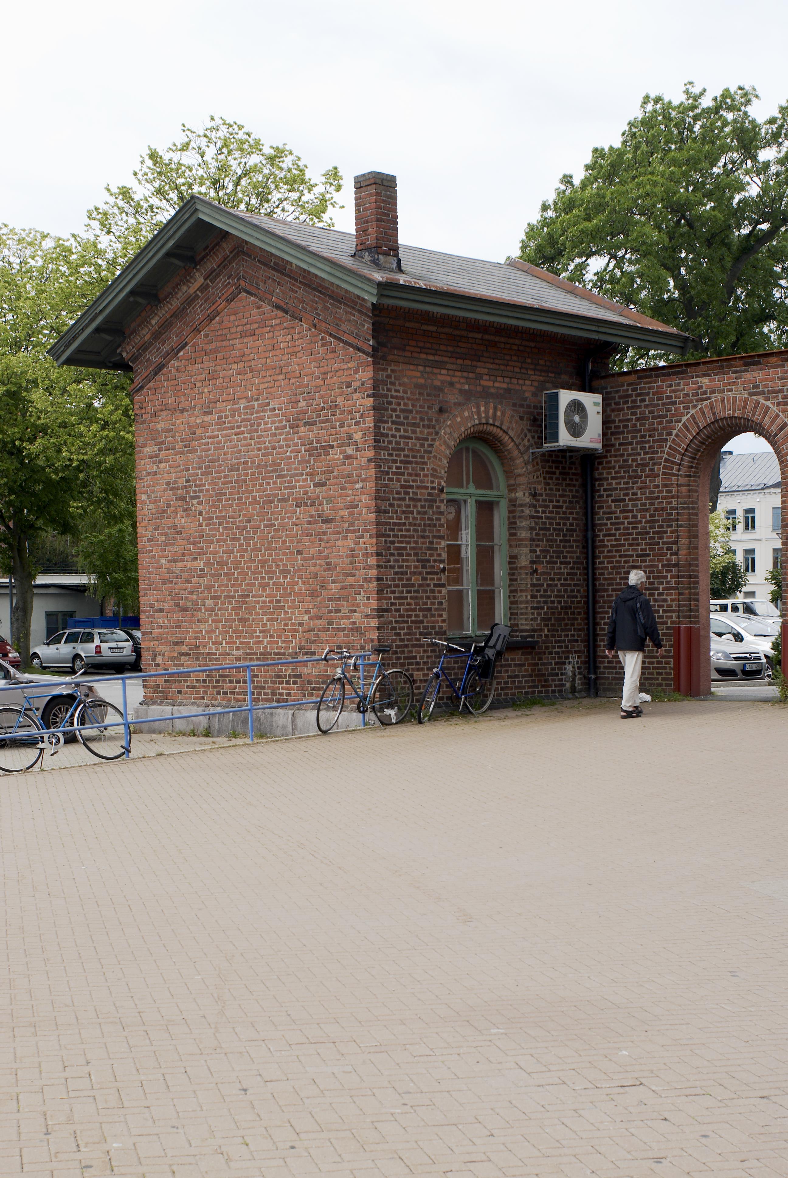Bengt A Lundberg, Ystads station