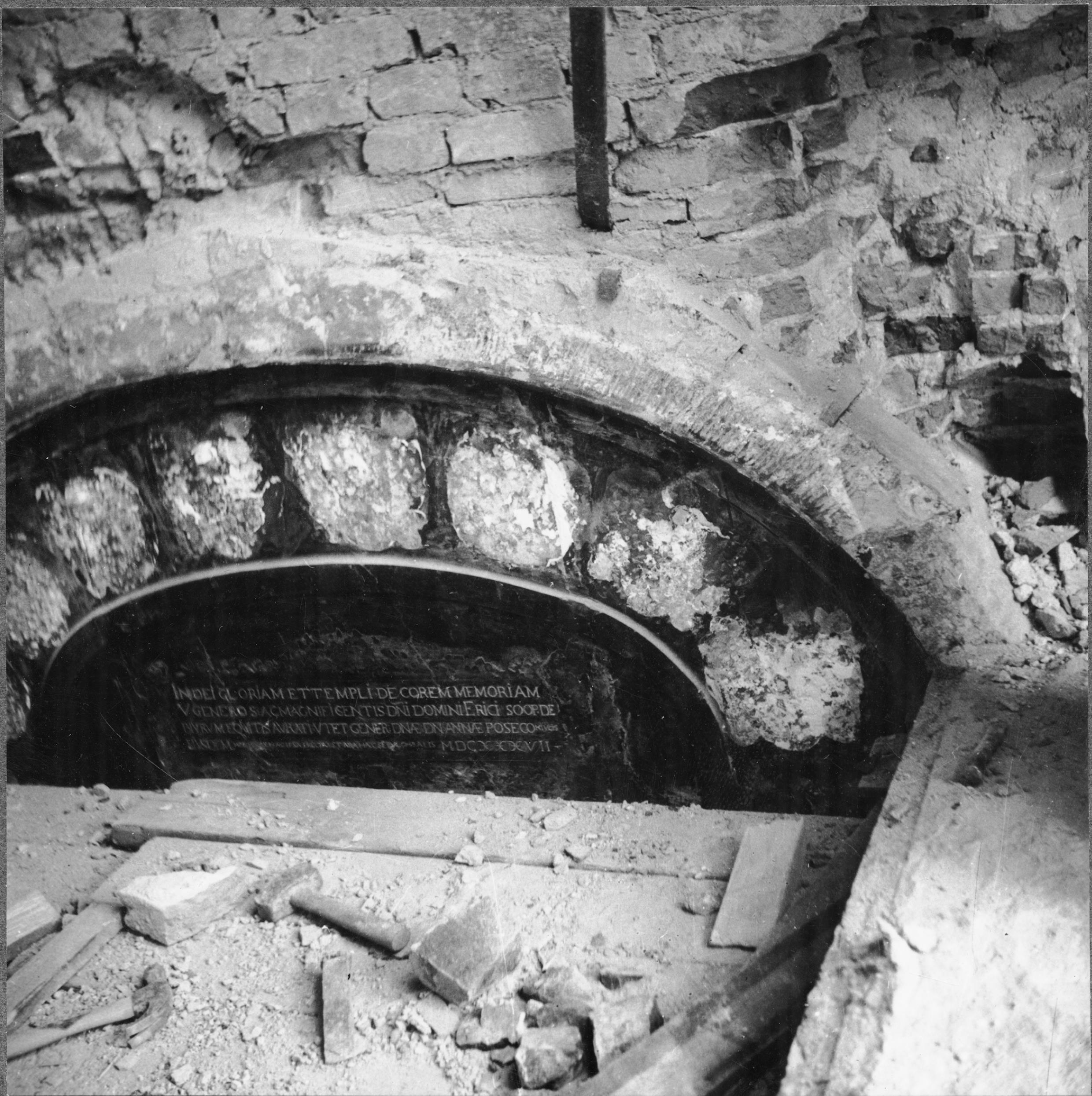 Olle Hellström, Skara domkyrka (Sankta Maria kyrka)