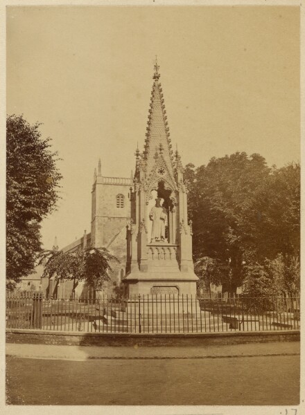 Unknown, [Churchyard monument]