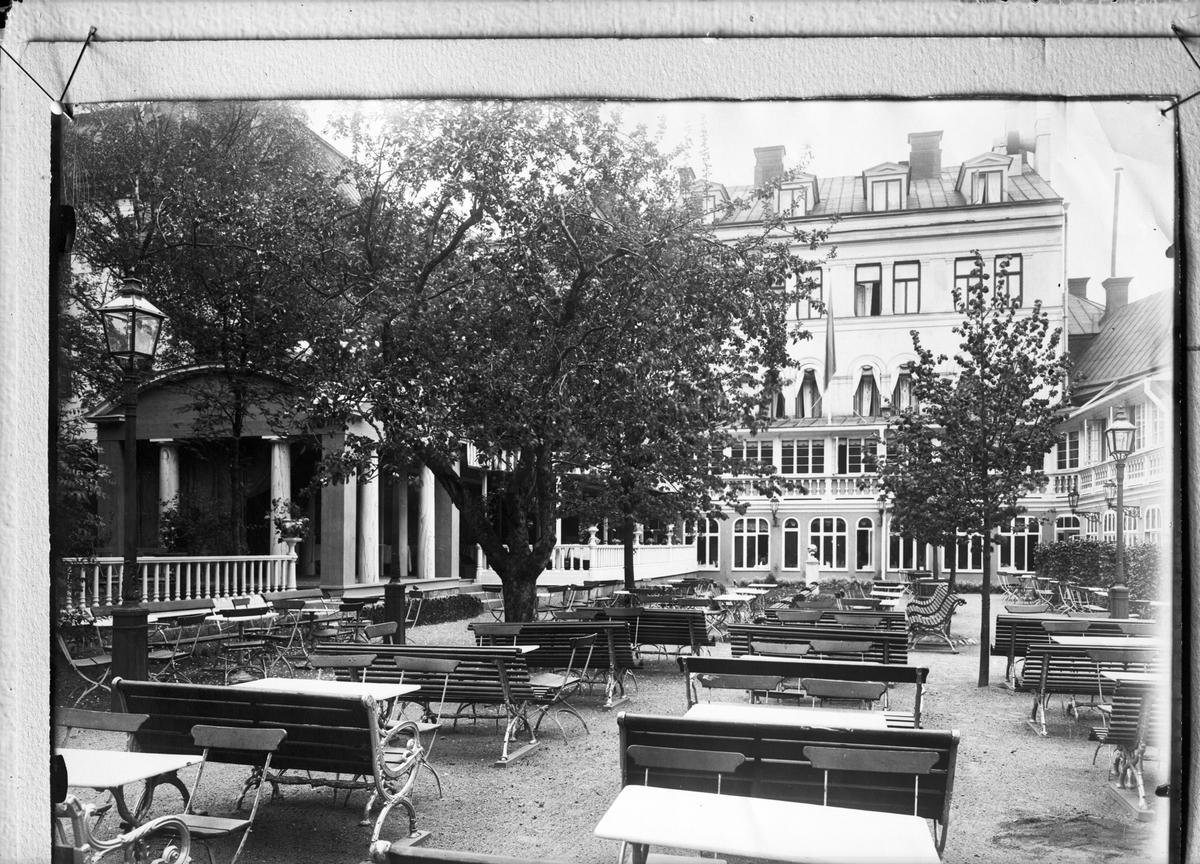 Paul Sandberg, Reprofotografi - Stadshotellets trädgårdsservering, kvarteret S:t Erik, Uppsala