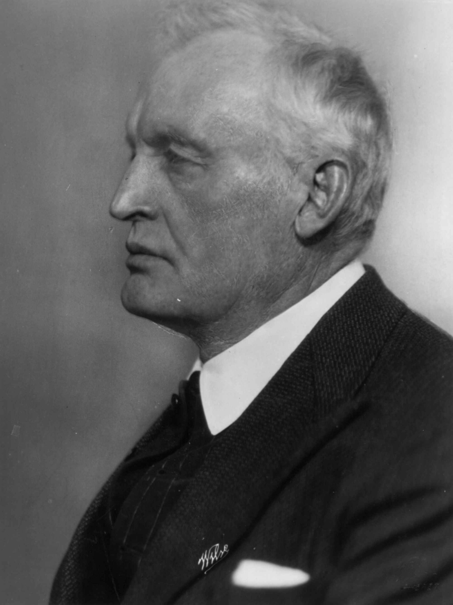 Anders Beer Wilse, Kunstneren og maleren Edvard Munch fotografert av Anders Beer Wilse i 1933.