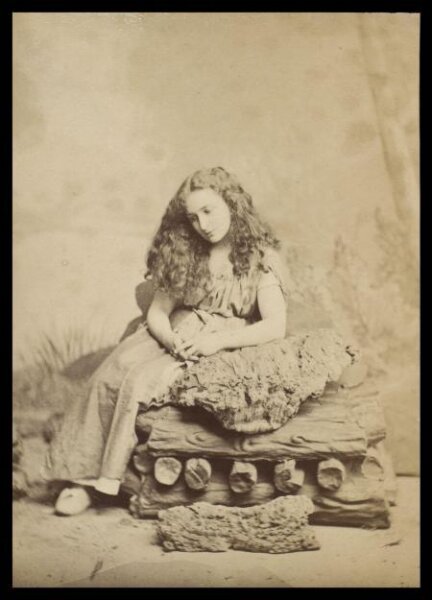London Stereoscopic and Photographic Company, Guy Little Theatrical Photograph
