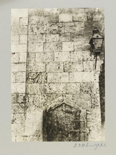 K.A.C. Creswell, Corner wall at drinking trough of al-Haidari, Aleppo