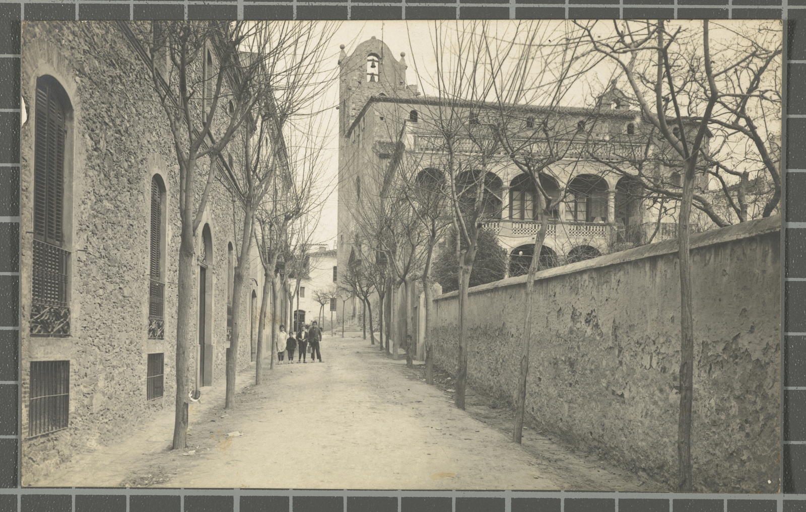 Desconegut, Bagur. 3 - Paseig