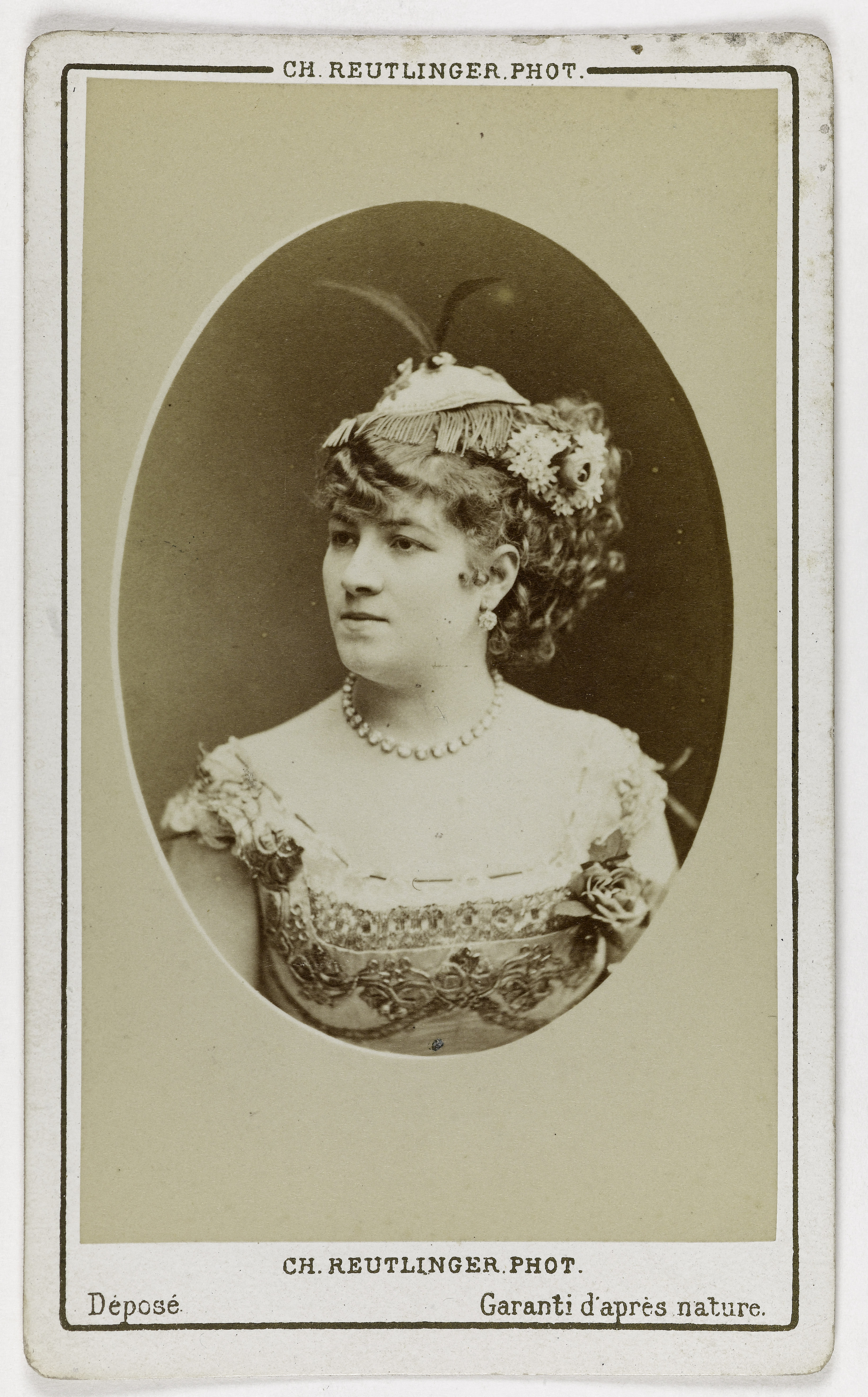 Charles Reutlinger, Portrait de Blanche Méry, actrice au théâtre des Variétés, au théâtre de la Gaîté en 1875 et au théâtre de l'Athénée en 1876.