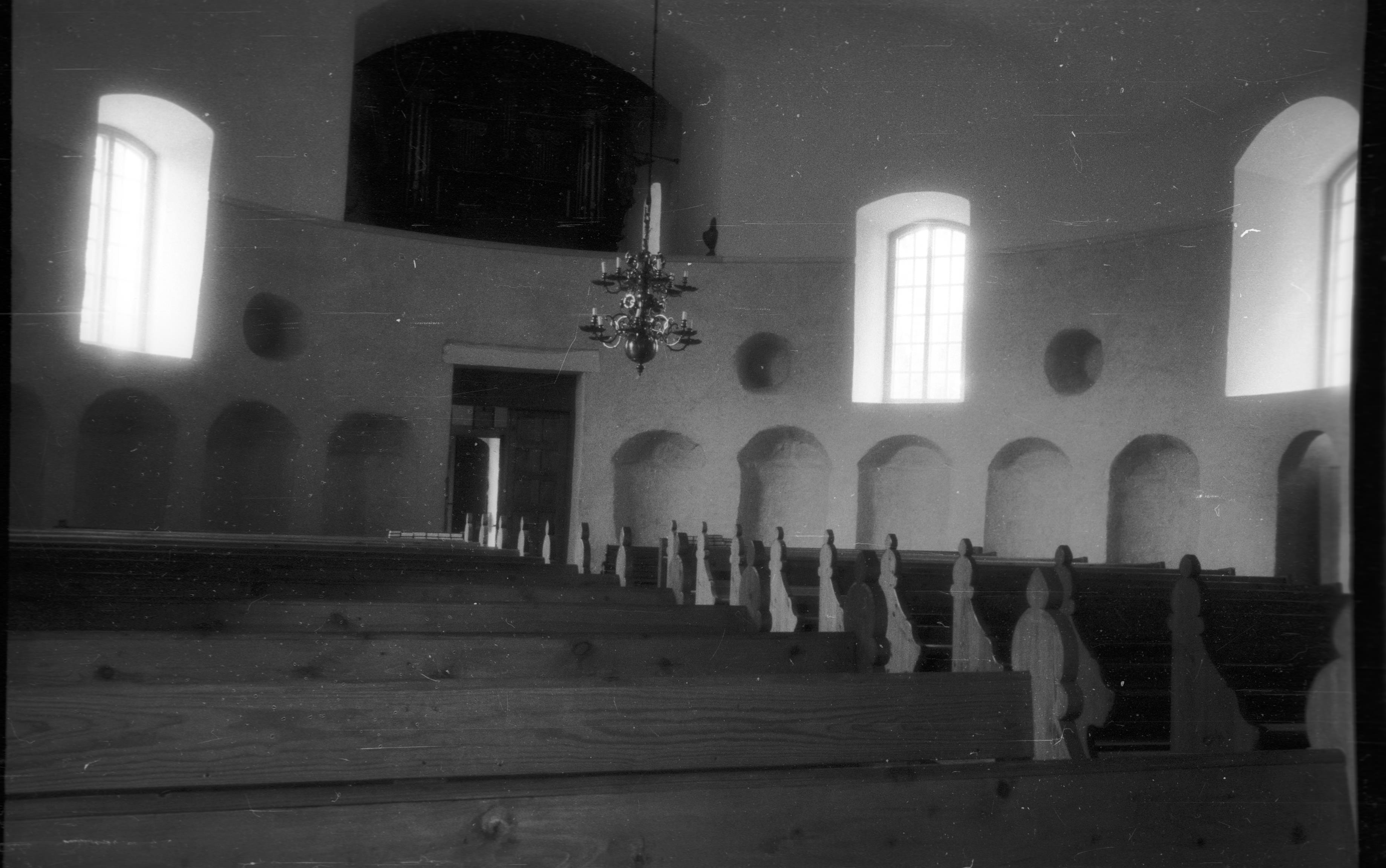 Berit Wallenberg, Vårdsbergs kyrka