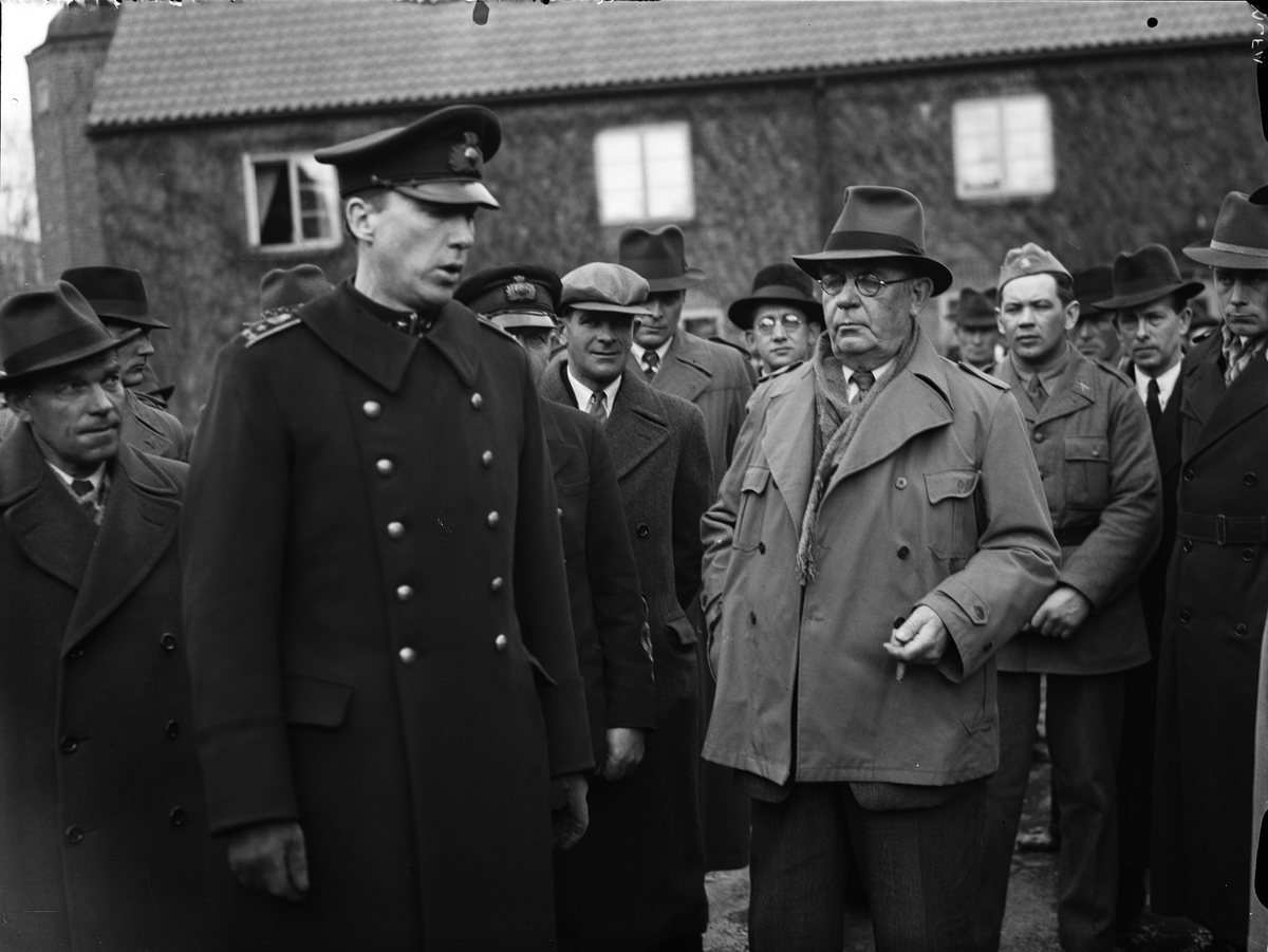 Paul Sandberg, Fire Chief Folke Renström and Captain Erik Kylberg at Uppsala County Fire Brigade Federation’s “demonstrations” at Uppsala Fire Station