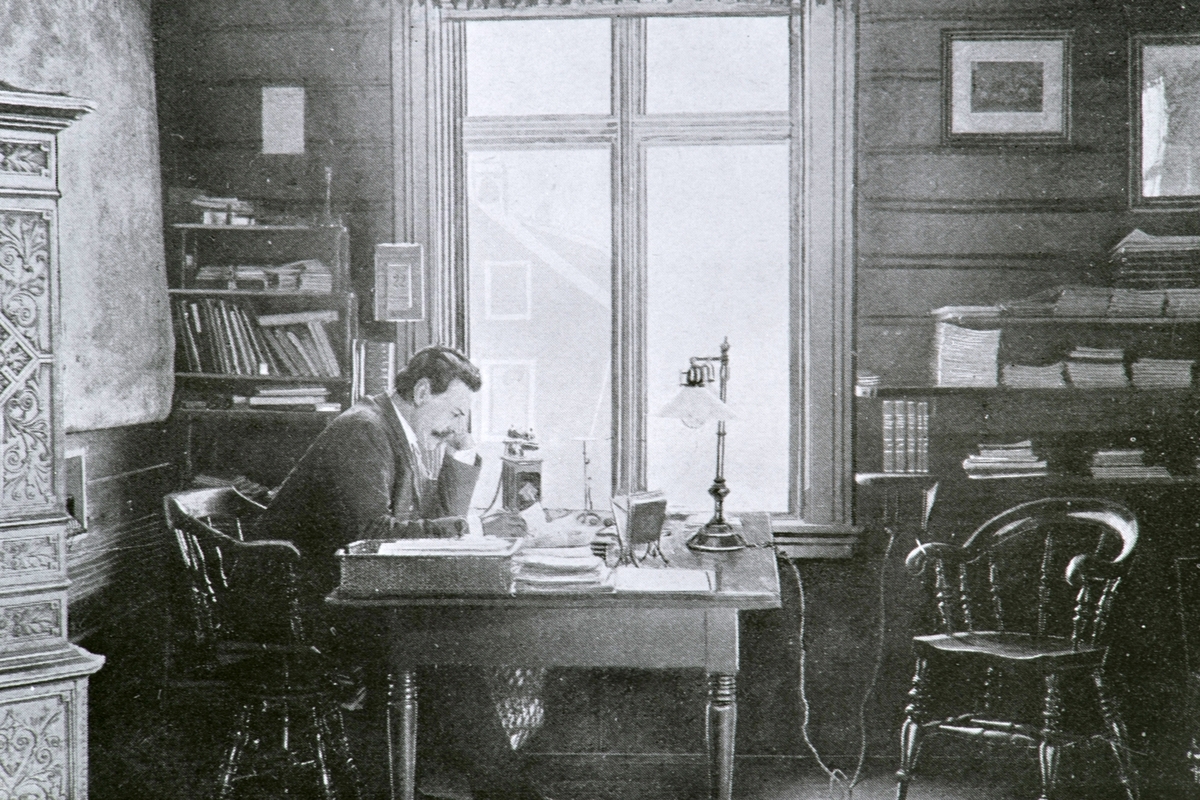 Anno Domkirkeodden, INTR: DIREKTØRENS KONTOR, AADALS BRUG, AADALS BRUK, ÅDALSBRUKFra boka "Industri i Hamar og Omegn"fra 1908 s. 2 afdel IV. Løten.
