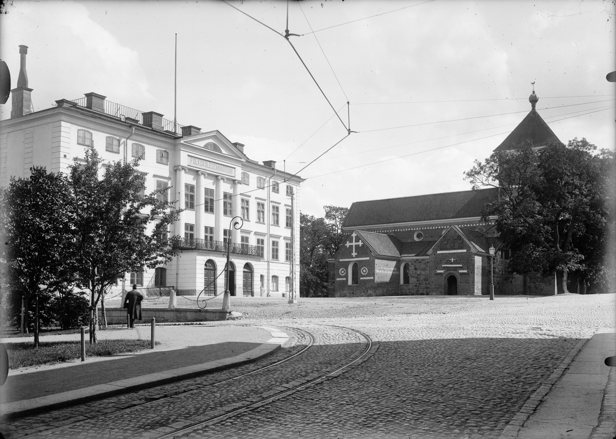 Paul Sandberg, Dekanhuset och Helga Trefaldighets kyrka, Uppsala