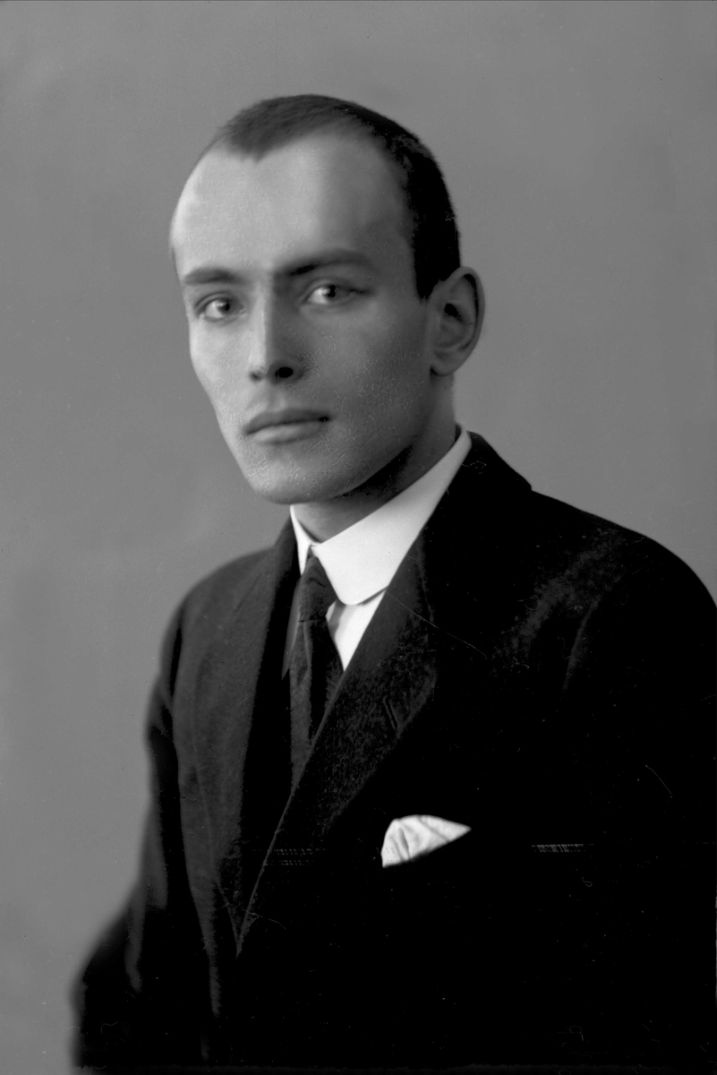 Gustav Borgen, NFB.14271