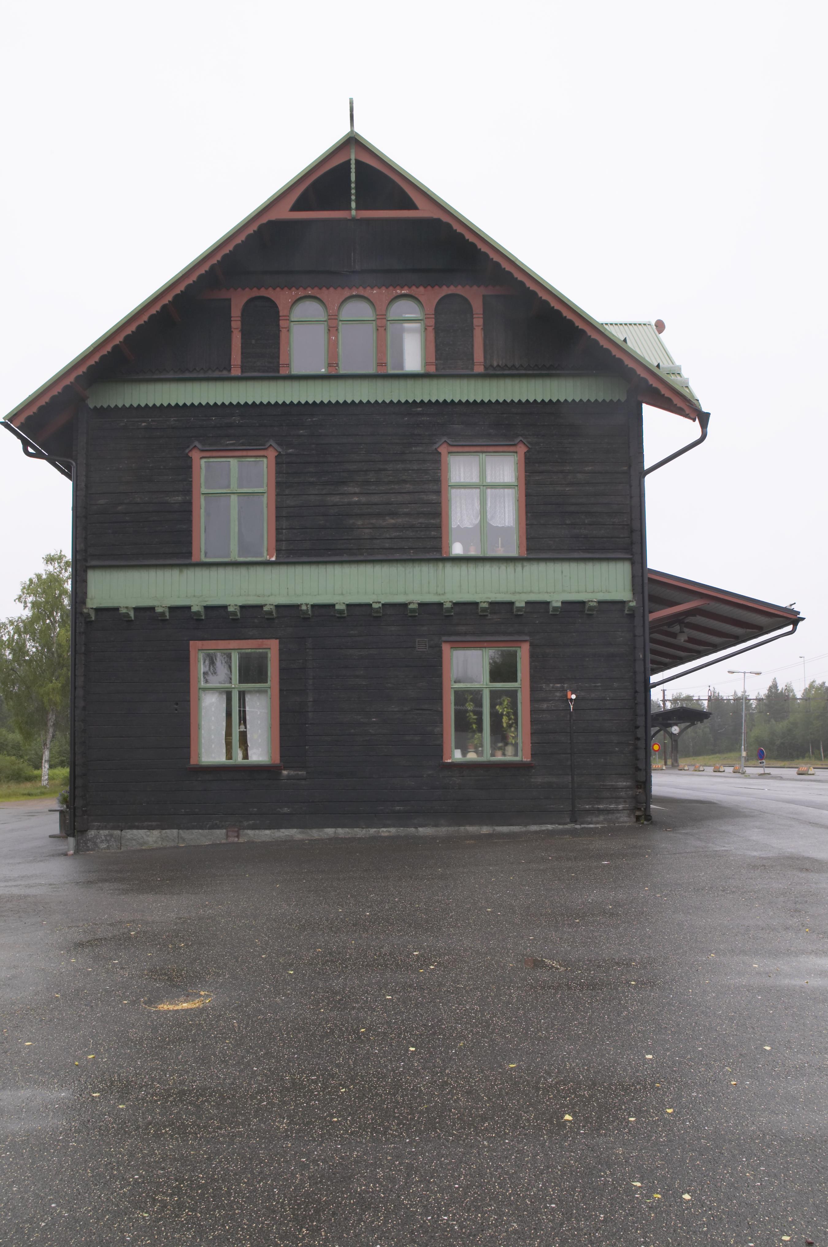 Bengt A Lundberg, Stationshuset i Jörn