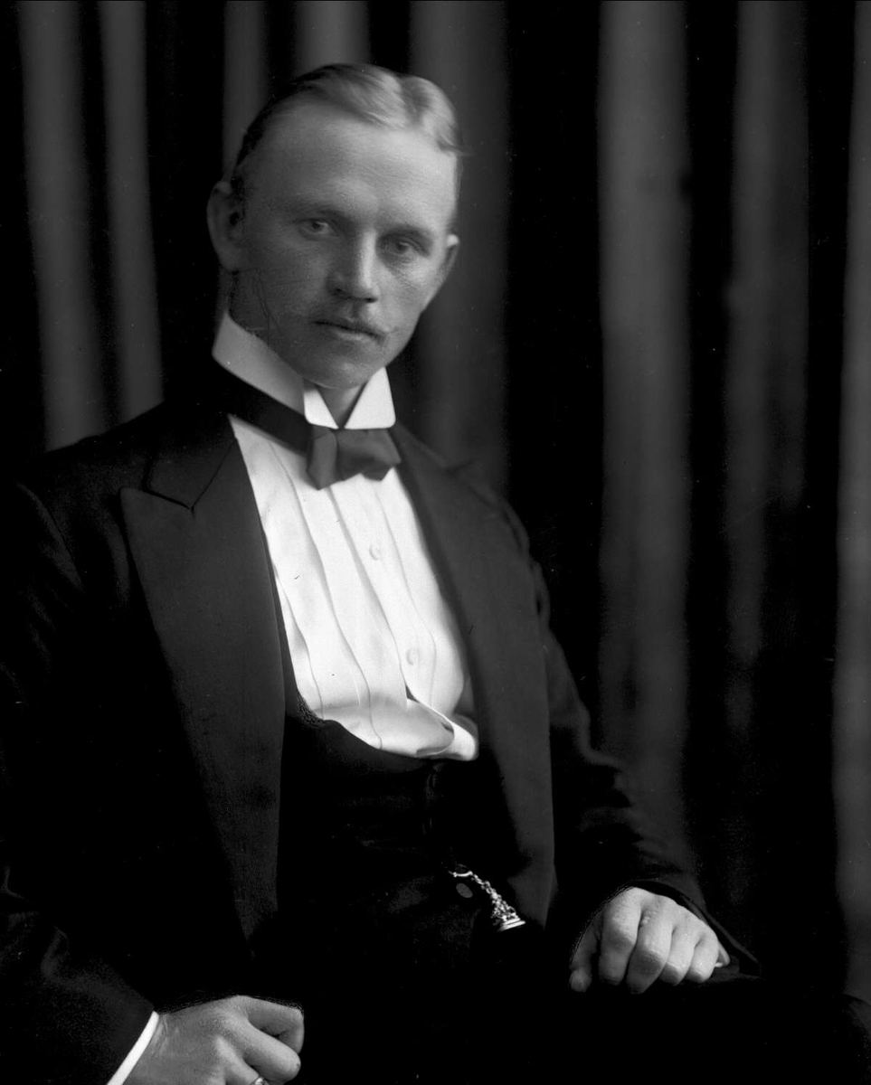 Gustav Borgen, NFB.24396