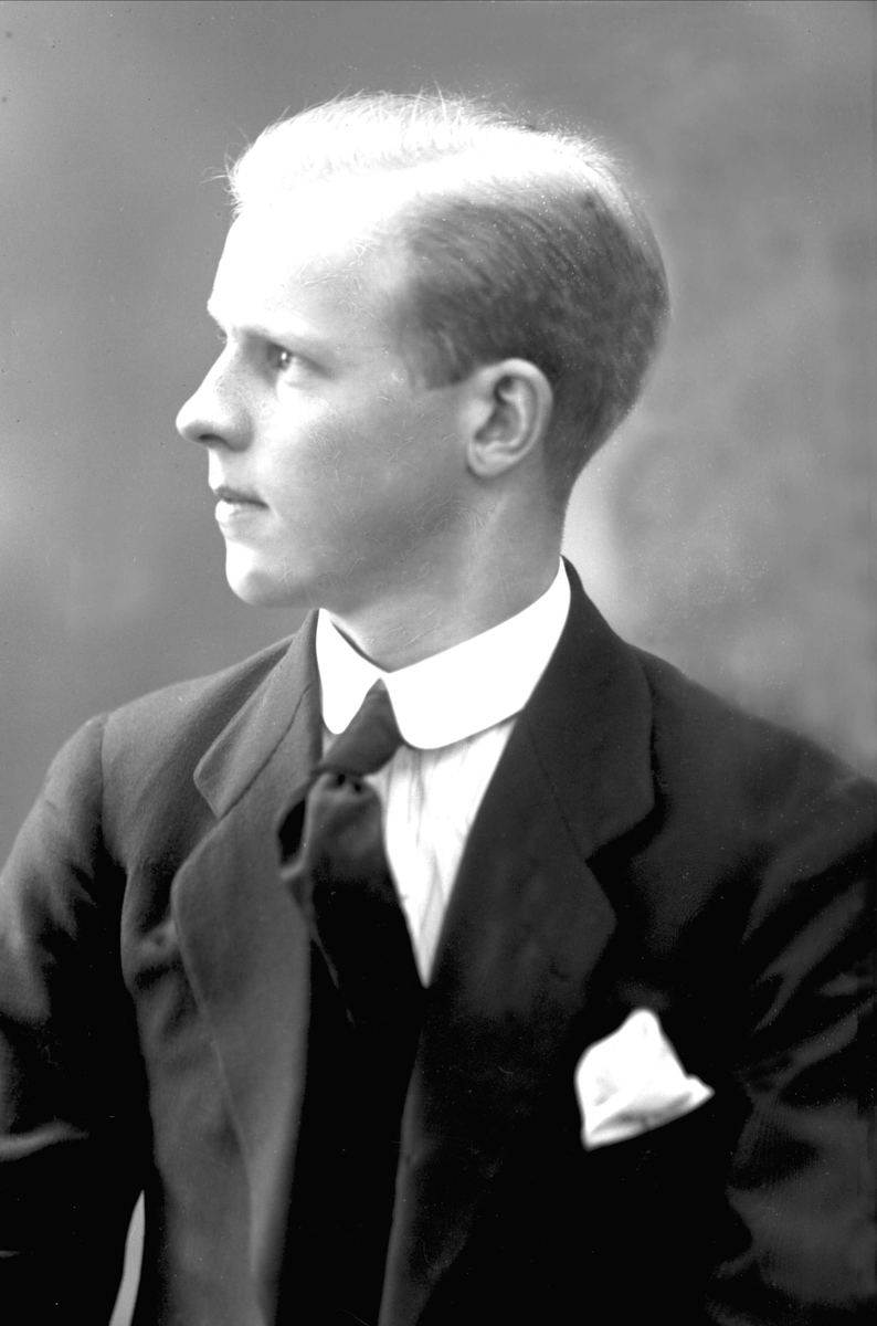 Gustav Borgen, NFB.49597