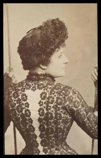 London Stereoscopic and Photographic Company, Guy Little Theatrical Photograph