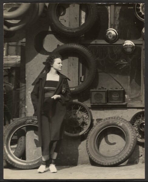 Walker Evans, [Garage in Southern City Outskirts]/[Garage, Atlanta, Georgia]