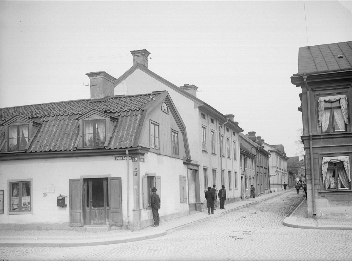 Alfred Dahlgren, Bäverns gränd mot nordöst från Östra Ågatan, Uppsala 1901 - 1902