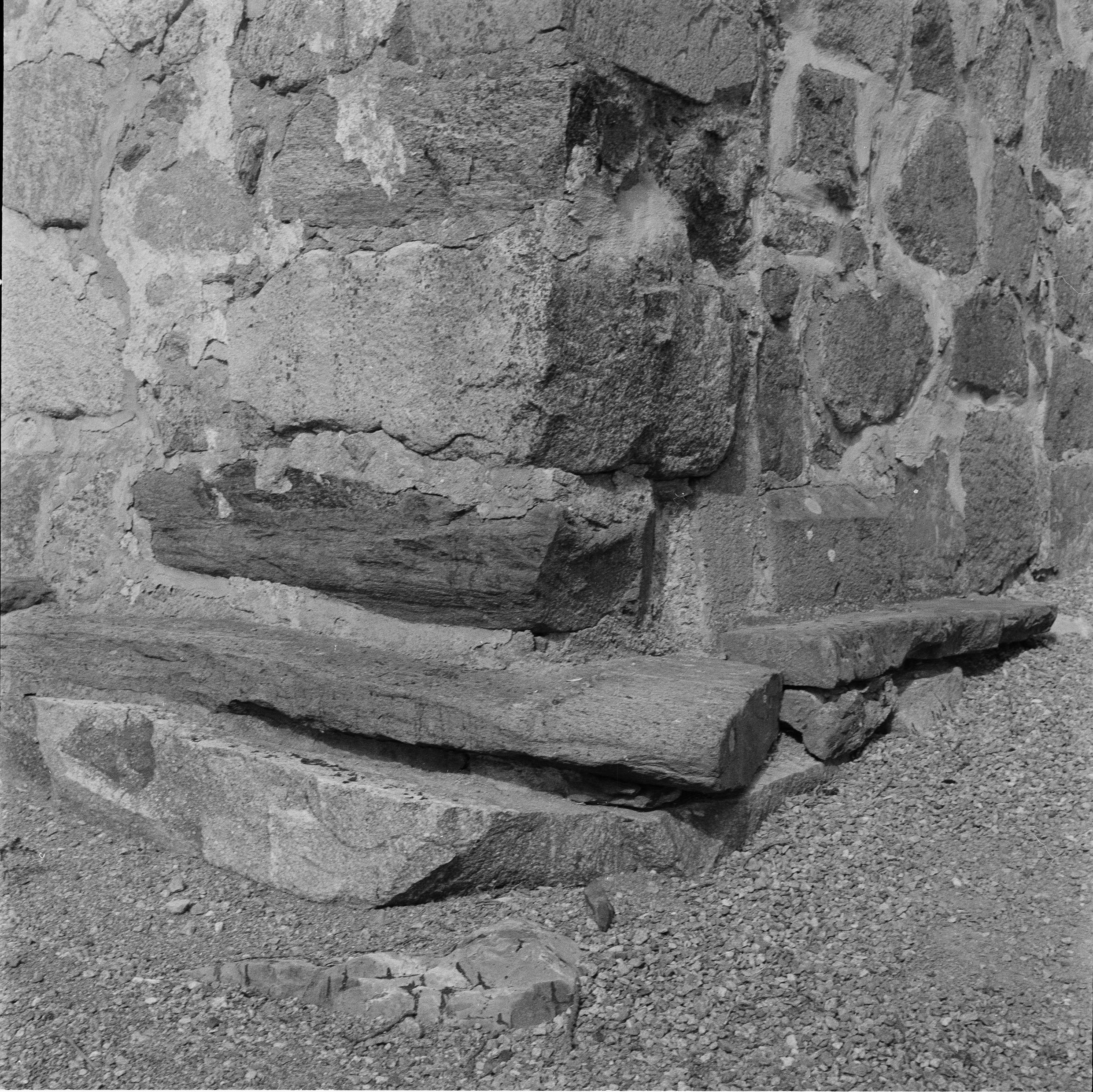 Nils Lagergren, Husby-Sjuhundra kyrka