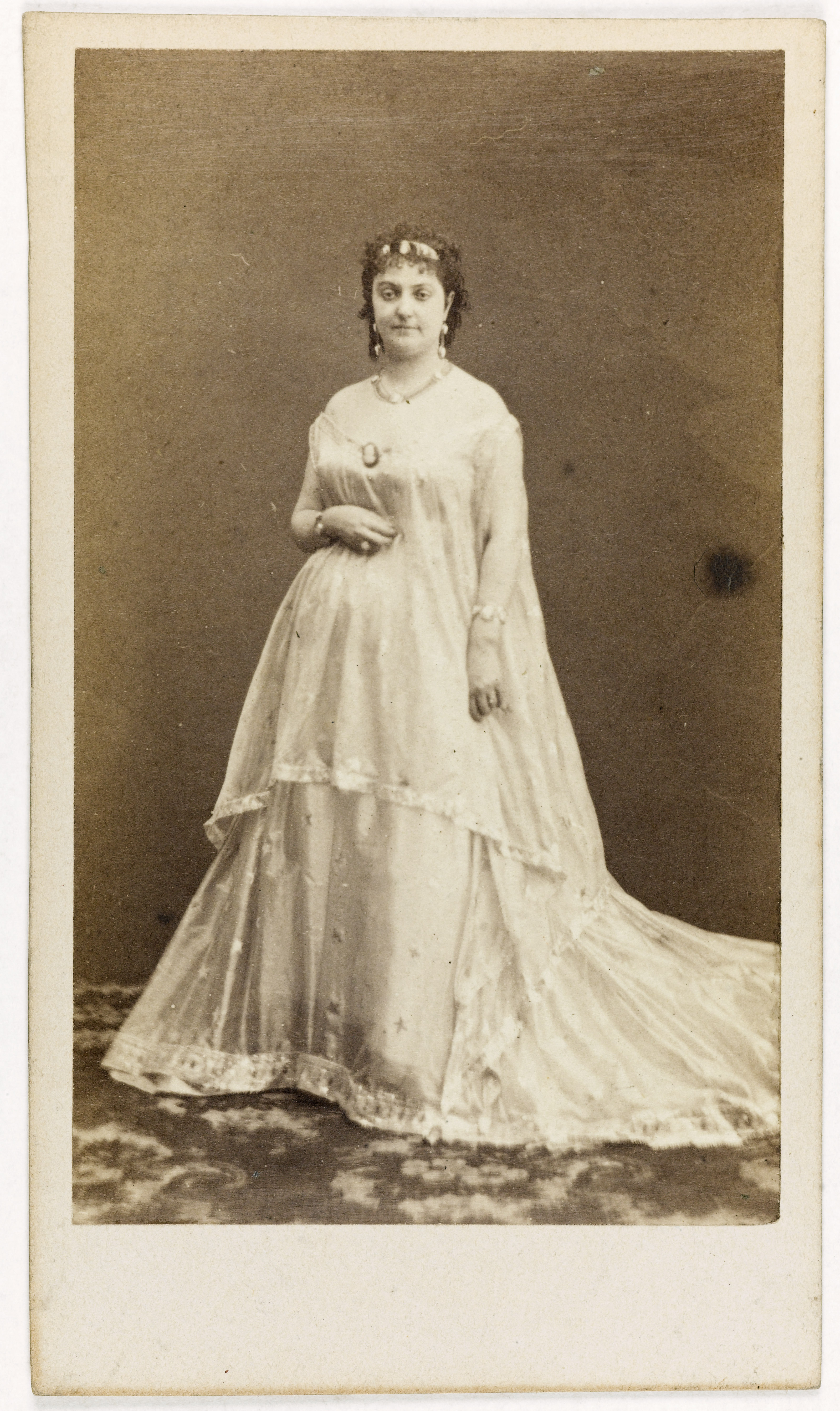 Numa Fils, Portrait d'Alice Theric, actrice