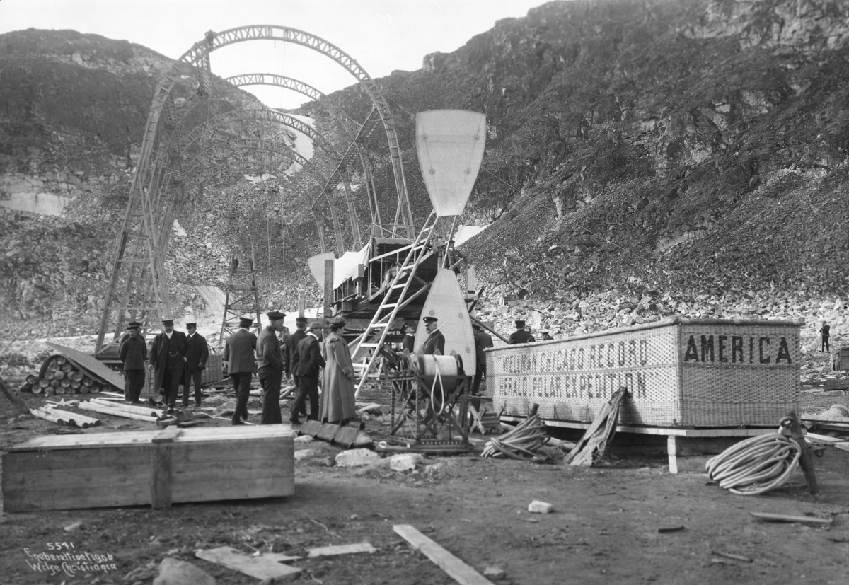 Anders Beer Wilse, Prot: Spitsbergen, Wellmans motorer, gondol og balonghus
